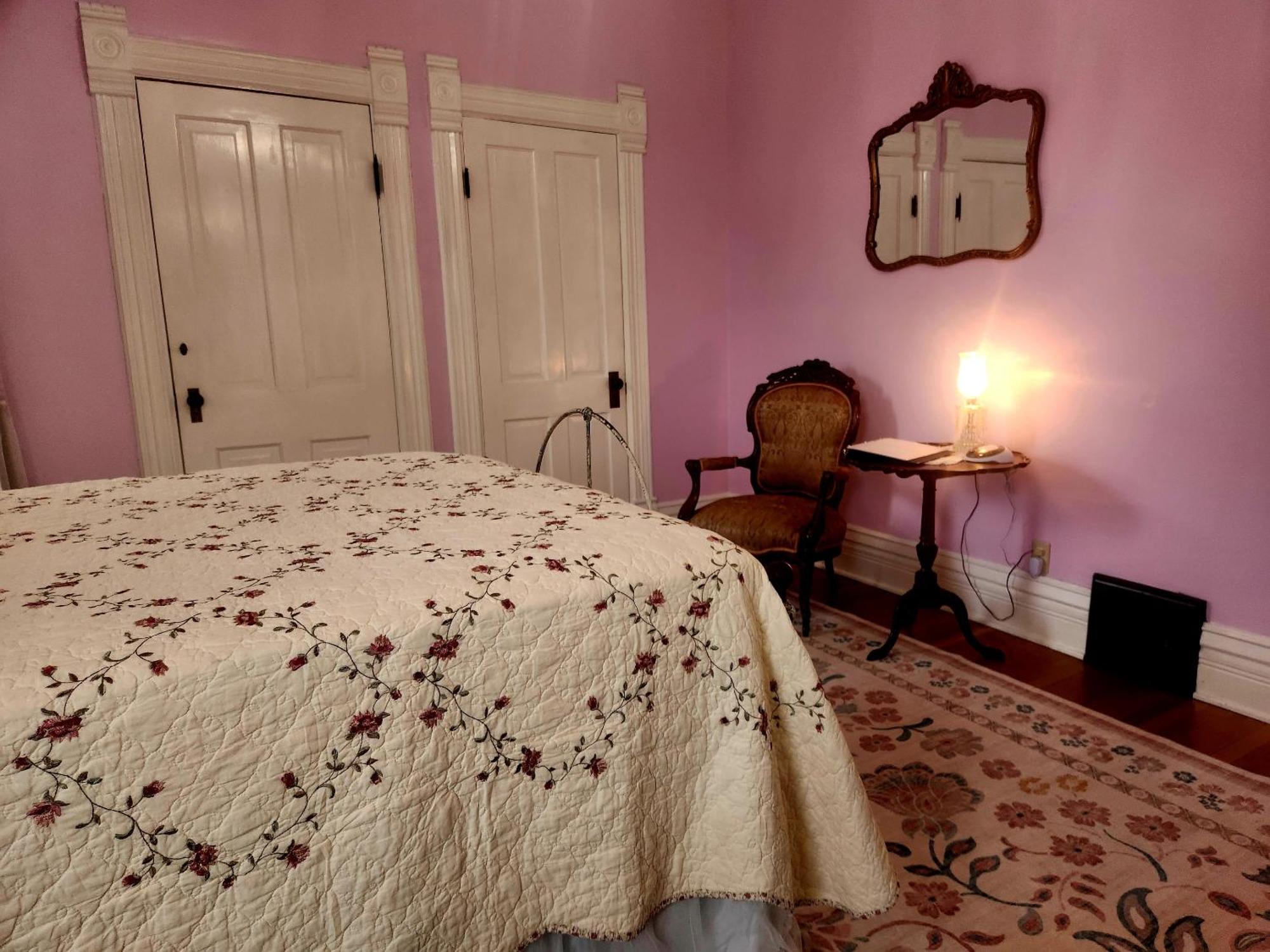 Downen House Bed & Breakfast Pueblo Quarto foto